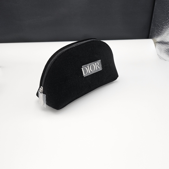 Brand new Dior black pouch from Dior Beauty - Picture 8 of 13